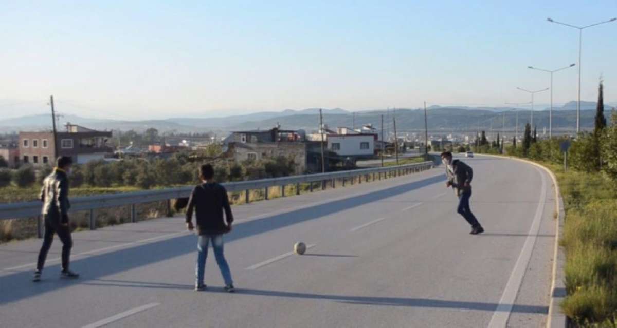 Çocukların ölümüne futbol aşkı