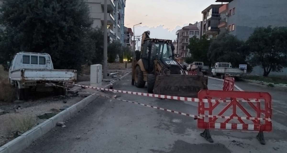 Devrilen direğin altında kalan çocuk hayatını kaybetti