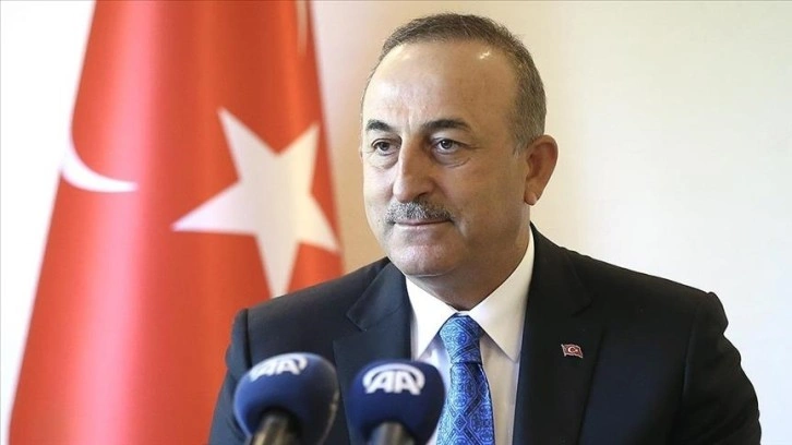 Dışişleri Bakanı Çavuşoğlu, Sırp ve Kosovalı mevkidaşlarıyla telefonda görüştü