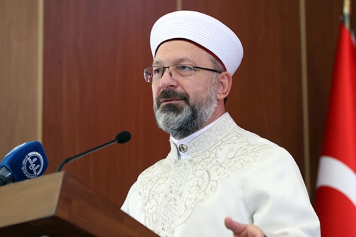 Diyanet İşleri Başkanı Erbaş: 'Sizler vatan, millet, ezan ve bayrak için koştunuz'