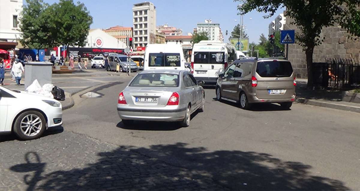 Diyarbakır kısıtlama sonrası yoğunluk başladı