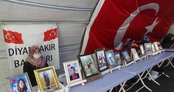 Diyarbakır'da anne ve babaların evlat nöbeti 952. günde