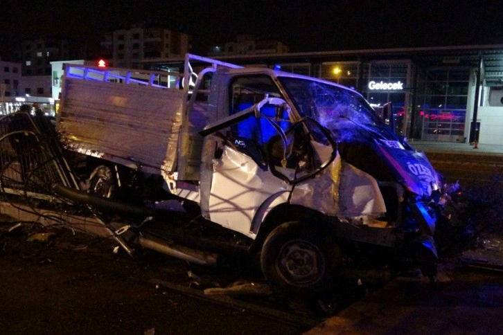 Diyarbakır’da feci zincirleme kaza: 1 ölü 4 yaralı