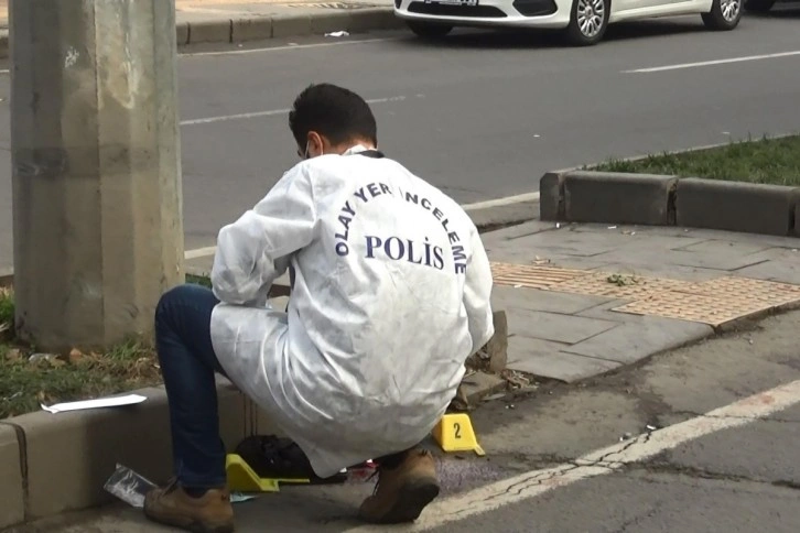 Diyarbakır’da parkta yürüyen yabancı uyruklu genç, tartıştığı kişi tarafından bıçaklandı