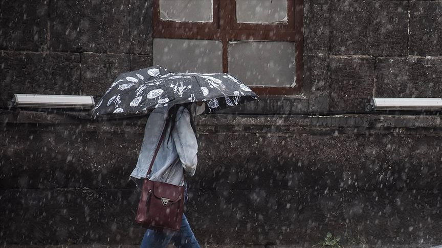 Doğu Anadolu'nun güney ve batısı için kuvvetli sağanak uyarısı