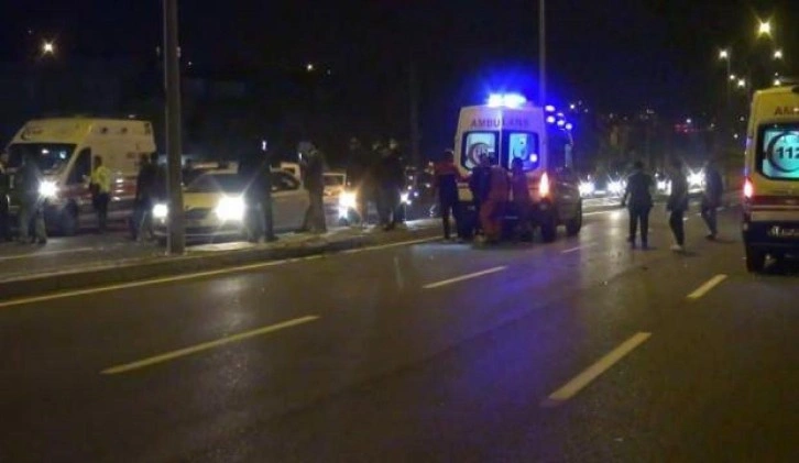 Düğündeki kavgada otomobili insanların üzerine sürdü: 6 yaralı