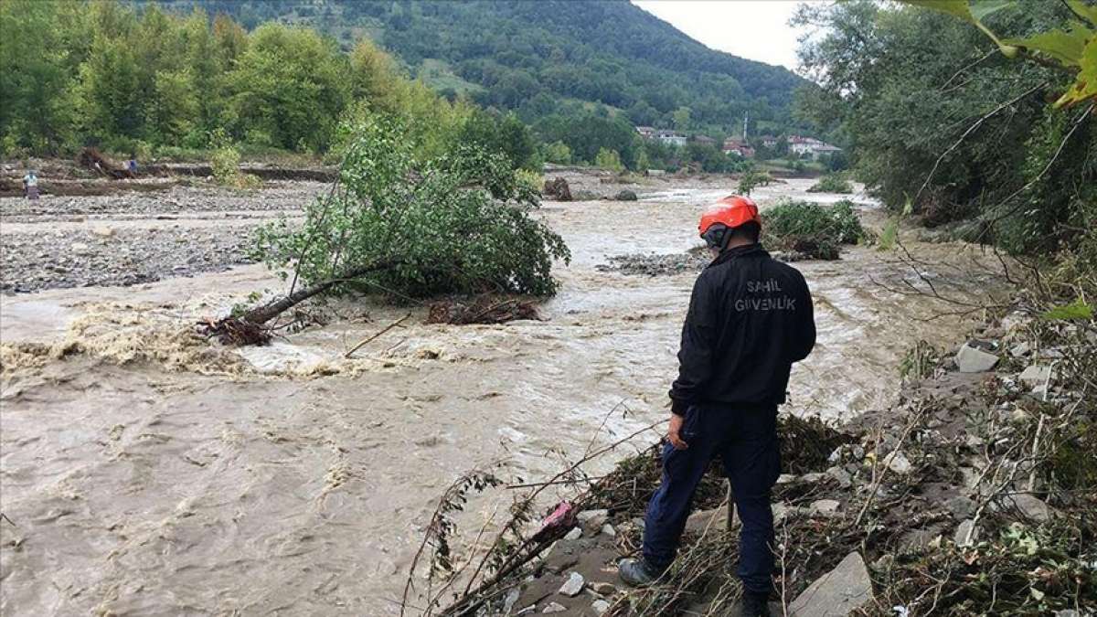 Dünyadan Batı Karadeniz'deki sel nedeniyle hayatını kaybedenler için taziye ve dayanışma mesajl