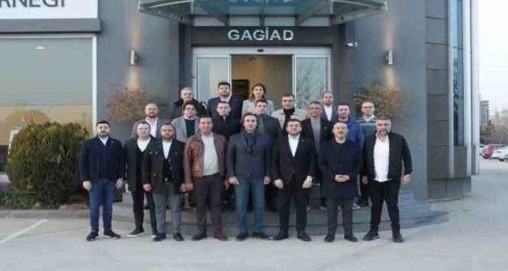 EGİAD iş dünyası deprem bölgesinde