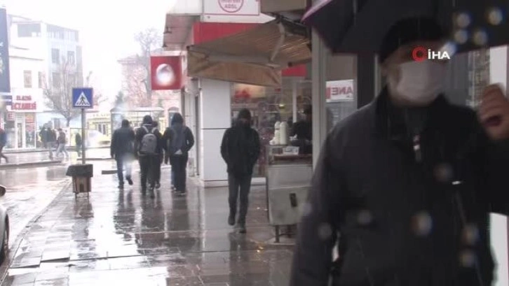 Elazığ'da aşılama gün geçtikçe yavaşlıyor