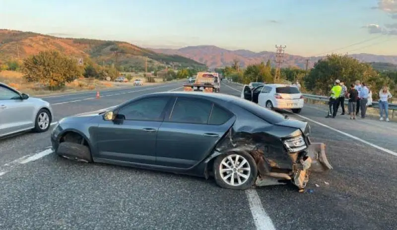 Elazığ’da zincirleme trafik kazası: 2 yaralı