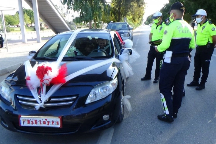 Emniyet kemeri takmayan damada 'Bir hareketine bakar hayat' cezası