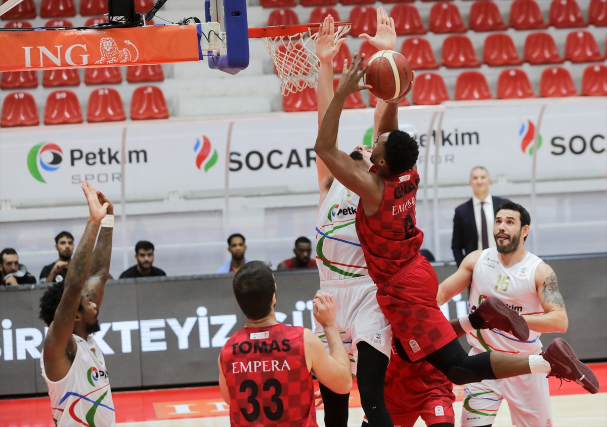 Empera Halı Gaziantep kazanmayı bildi 84-64