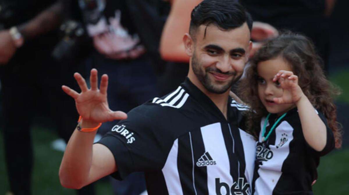 Eski Beşiktaşlı Rachid Ghezzal'ın paylaşımı Galatasaraylı taraftarları heyecanlandırdı