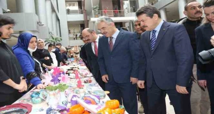 Eskişehir Adliyesi çalışanlarından depremzedeler için örnek dayanışma