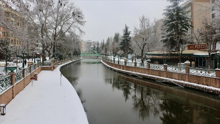 Eskişehir'de kar yağışı