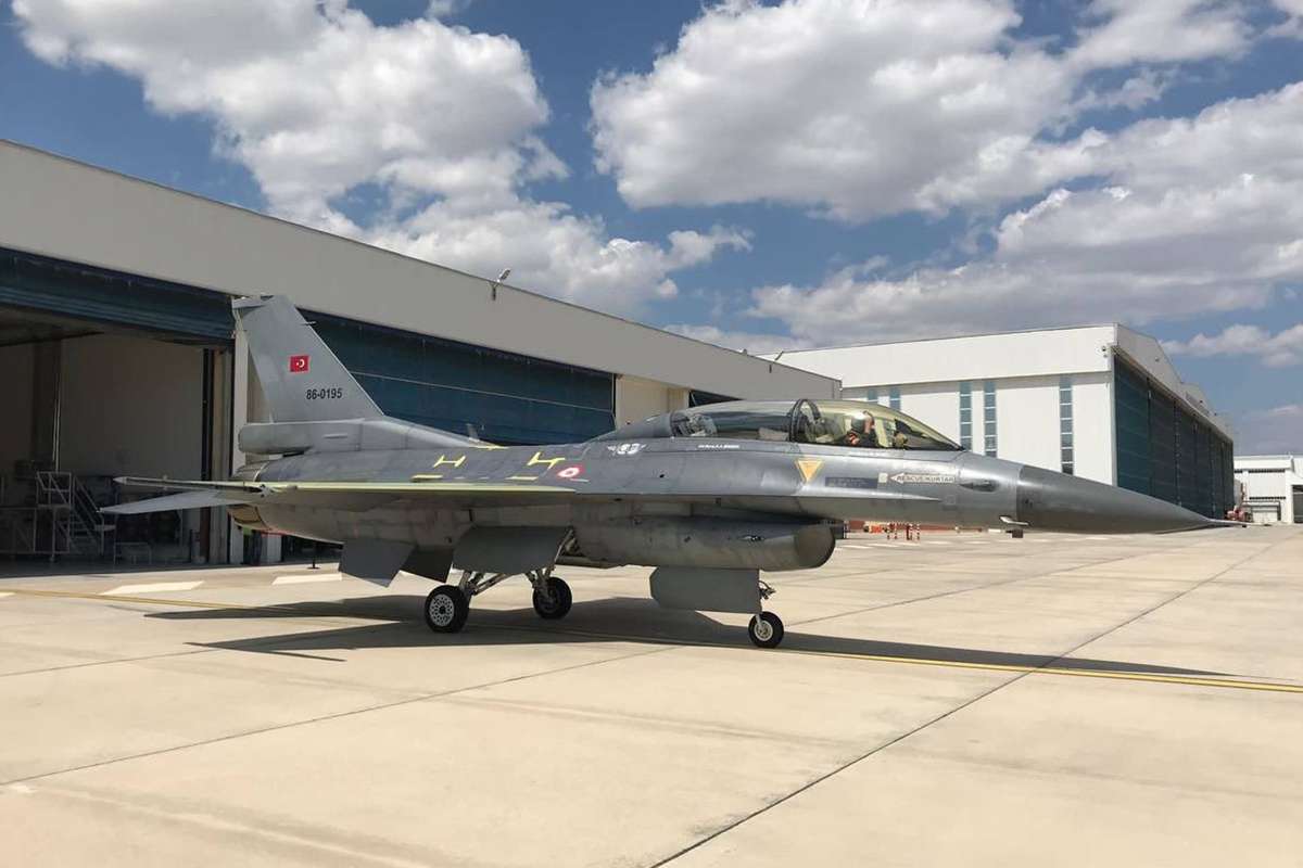 F-16'da sekizinci uçak teslim edildi