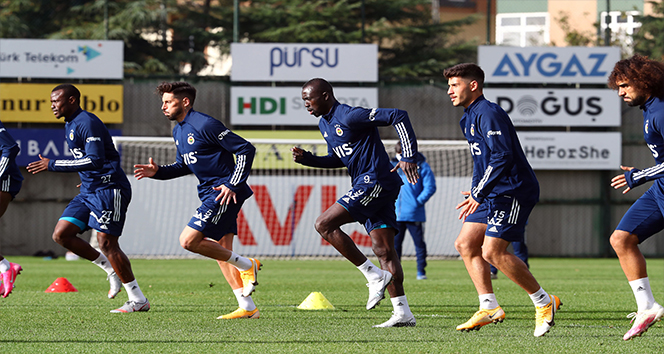 Fenerbahçe, Gençlerbirliği maçının hazırlıklarını sürdürdü