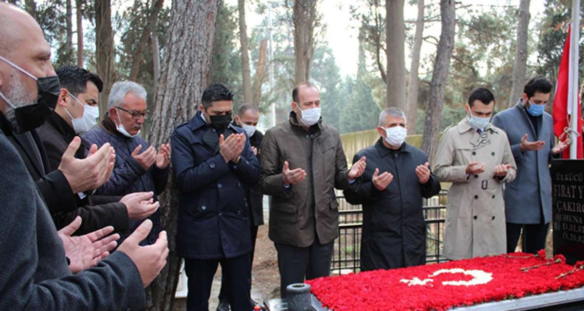 Fırat Yılmaz Çakıroğlu, ölümünün 6'ıncı yılında kabri başında anıldı