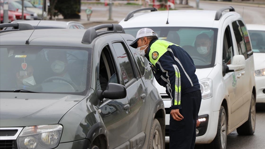 'Fırına ve alışverişe gidiyorum' bahanesiyle kısıtlamayı ihlal edenlere cezai işlem uygula