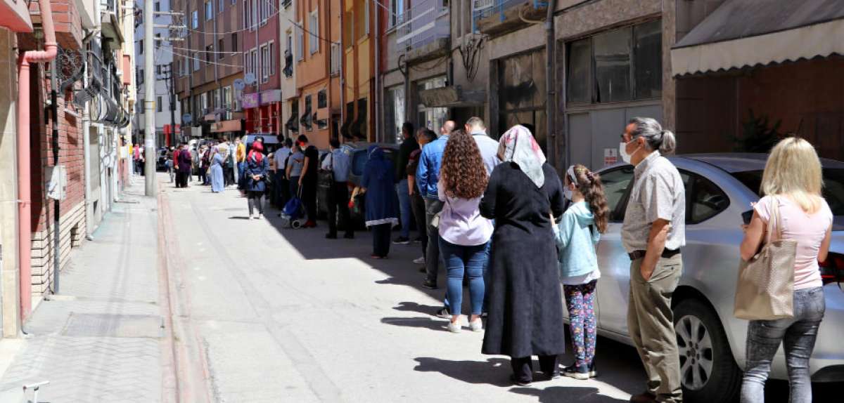 Fiyatı 18 liraya düşünce akın ettiler!