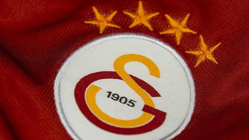 Galatasaray ile Fenerbahçe arasındaki mesaj düellosu sürüyor