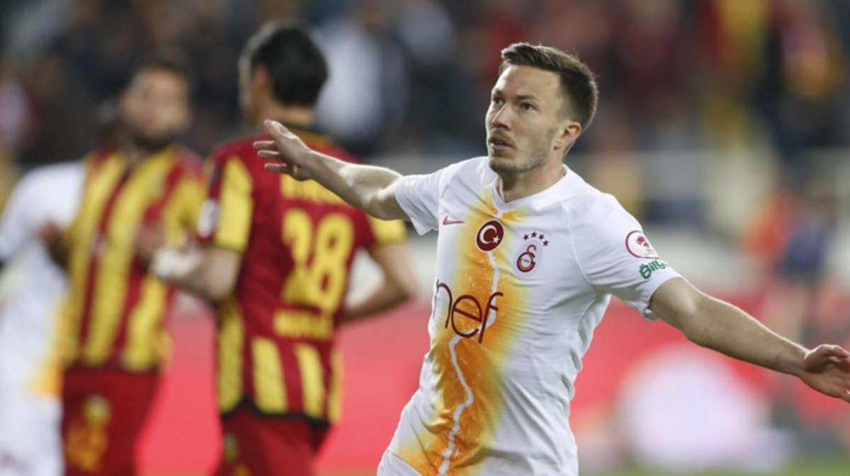 Galatasaray'dan ayrılan Martin Linnes, Molde ile resmi sözleşme imzaladı