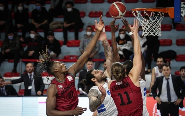 Gaziantep Basketbol şov sürüyor 89-93