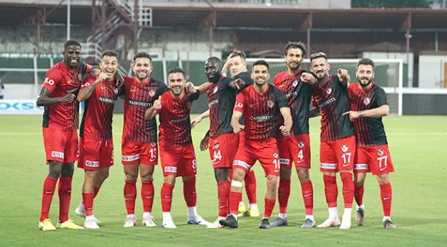 Gaziantep FK'da 10 futbolcunun sözleşmesi sona erdi