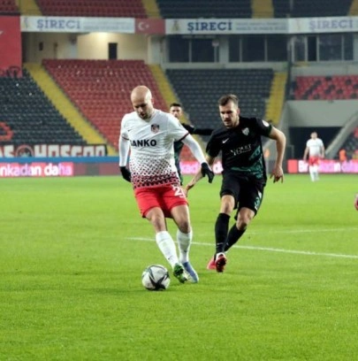 Gaziantep FK penaltılarla turladı