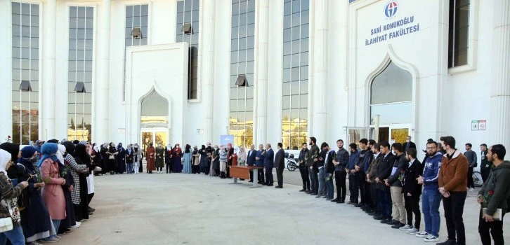 İlahiyat Fakültesi öğrencilerinden anlamlı etkinlik