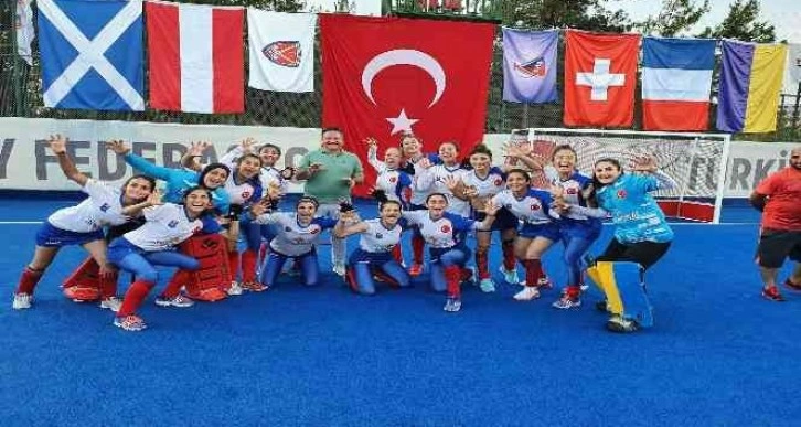 Gaziantep Polisgücü Kadın Hokey Takımı finalde