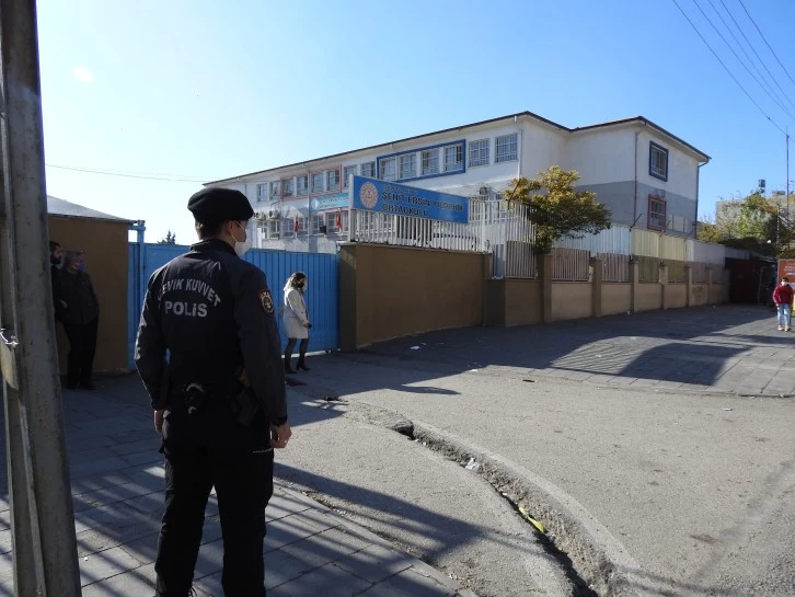 Gaziantep polisinden okul önlerinde denetim