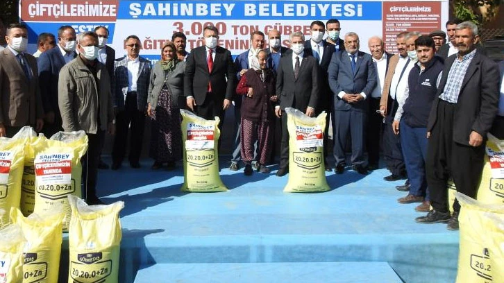 Şahinbey’de çiftçiye 3 bin ton gübre dağıtıldı