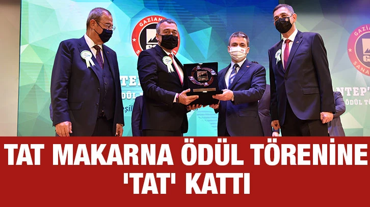 Tat Makarna Ödül Törenine 'Tat' Kattı