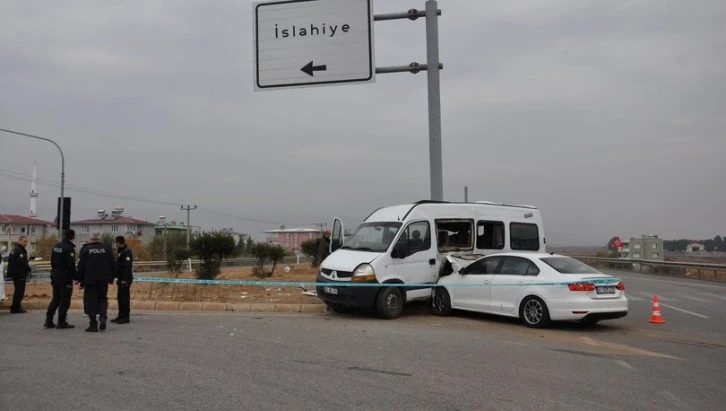 Gaziantep'te 19 kişinin yaralandığı trafik kazasına karışan servis sürücüsü tutuklandı