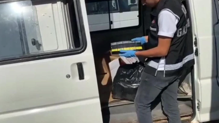 Gaziantep'te 2 bin 110 paket gümrük kaçağı sigara ele geçirildi