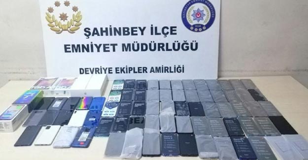 Gaziantep'te gümrük kaçağı 73 adet cep telefonu ele geçirildi