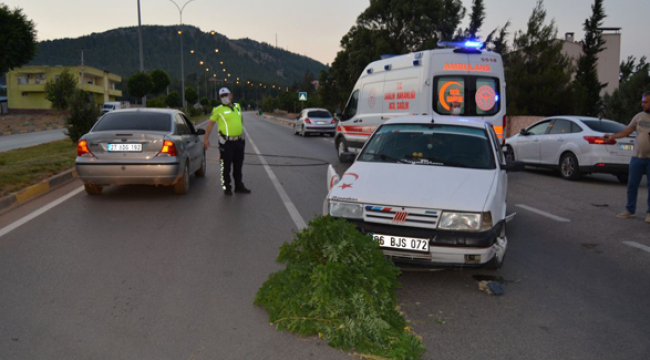 Gaziantep'te karşı şeride geçen aracın sürücüsü yaralandı