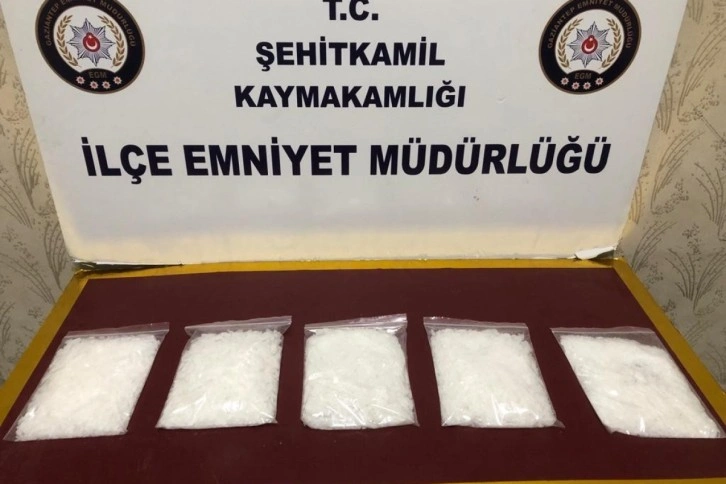 Gaziantep'te 1 kilo metamfetamin ele geçirildi