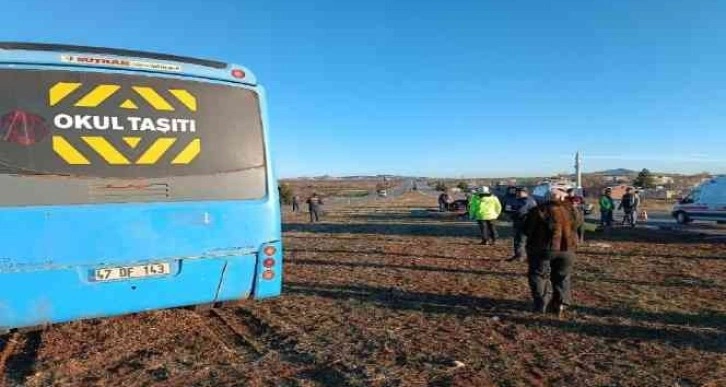 Gaziantep’te öğrenci servisi ile işçi servisi çarpıştı: 1 ölü, 12 yaralı