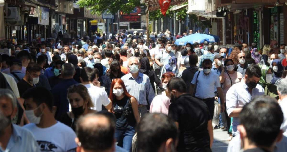 Gaziantep'te tam kapanmanın ardından caddeler doldu taştı