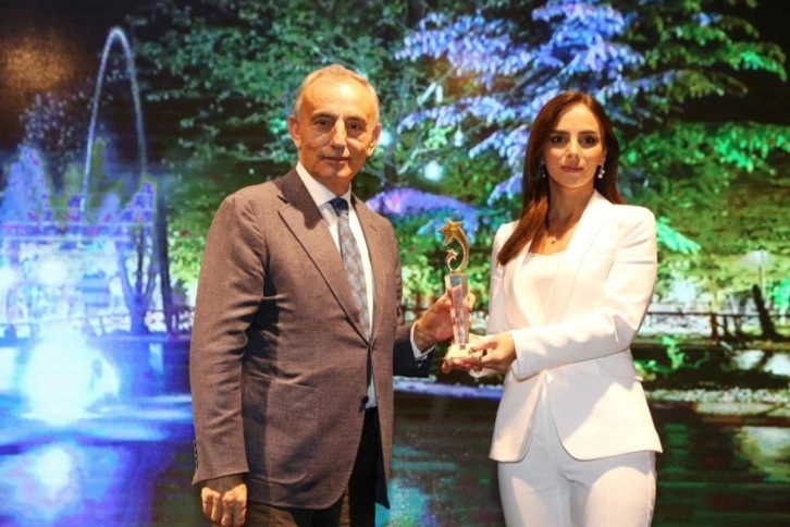 Golden City Awards’ta Küçükçekmece’ye Kültür-Sanat ödülü