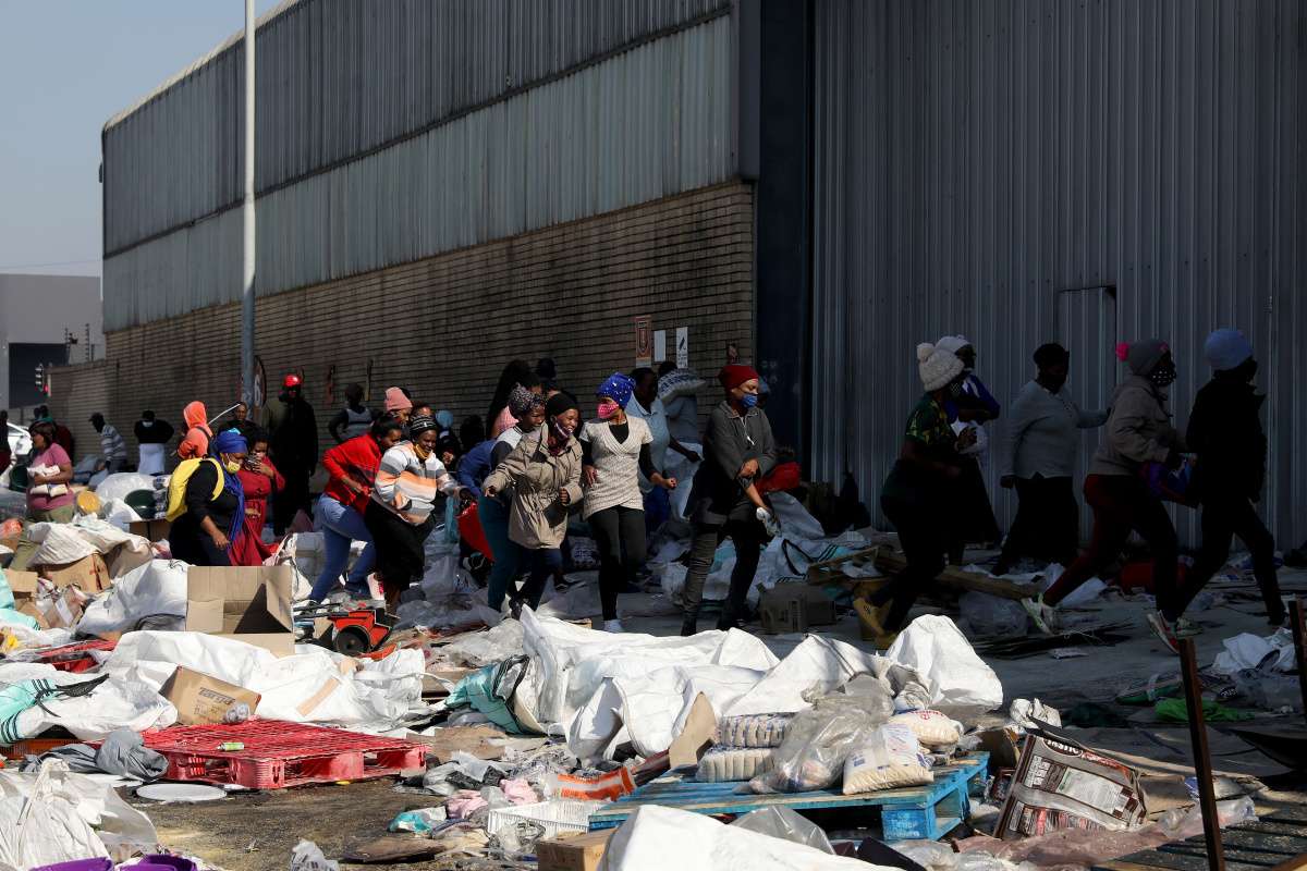 Güney Afrika'daki protestolarda can kaybı 337'ye yükseldi