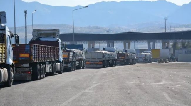 Habur Sınır Kapısı'ndan Irak'a günlük TIR geçişleri 2 bine ulaştı