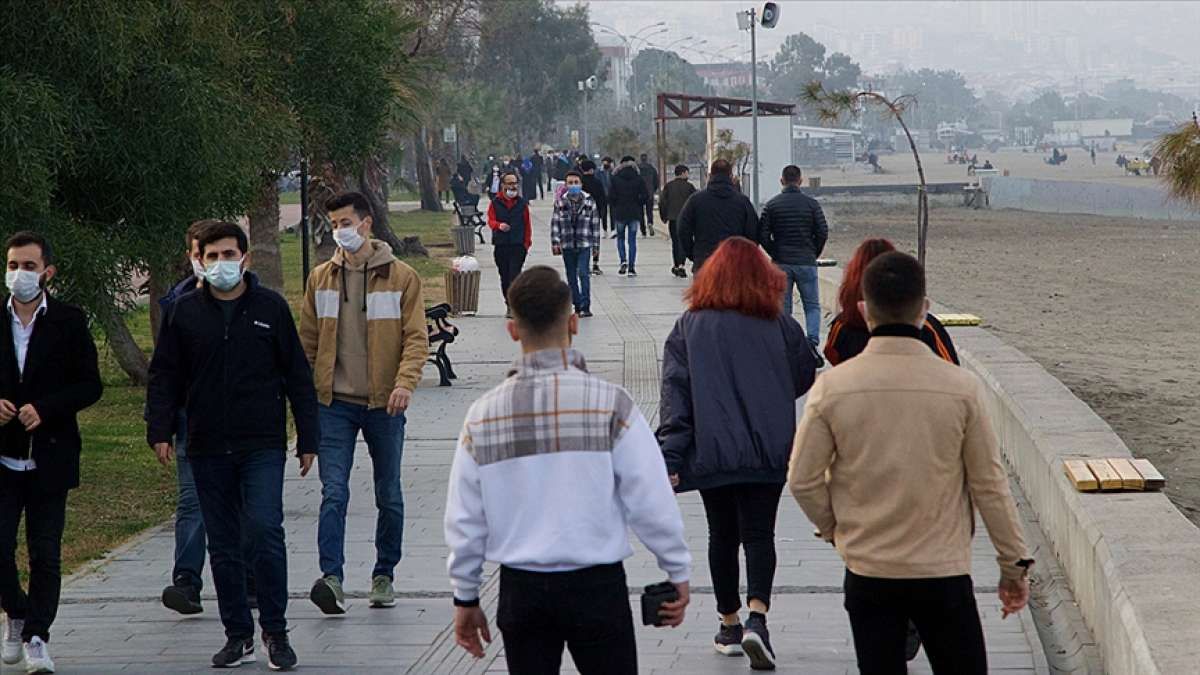 Haftalık Kovid-19 vaka sayıları Karadeniz'de yüksek, Doğu ve Güneydoğu'da düşüşte