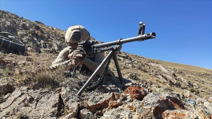 Hakkari'de 2 terörist etkisiz hale getirildi, biri yakalandı