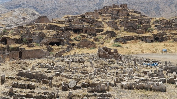 Hasankeyf Kalesi yeniden turizme açıldı