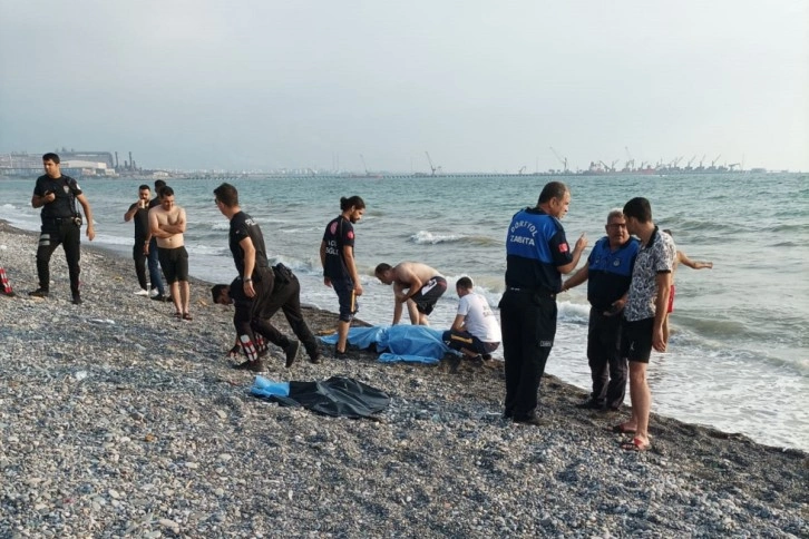 Hatay’da denize giren şahıs 5 kilometre uzakta ölü olarak bulundu