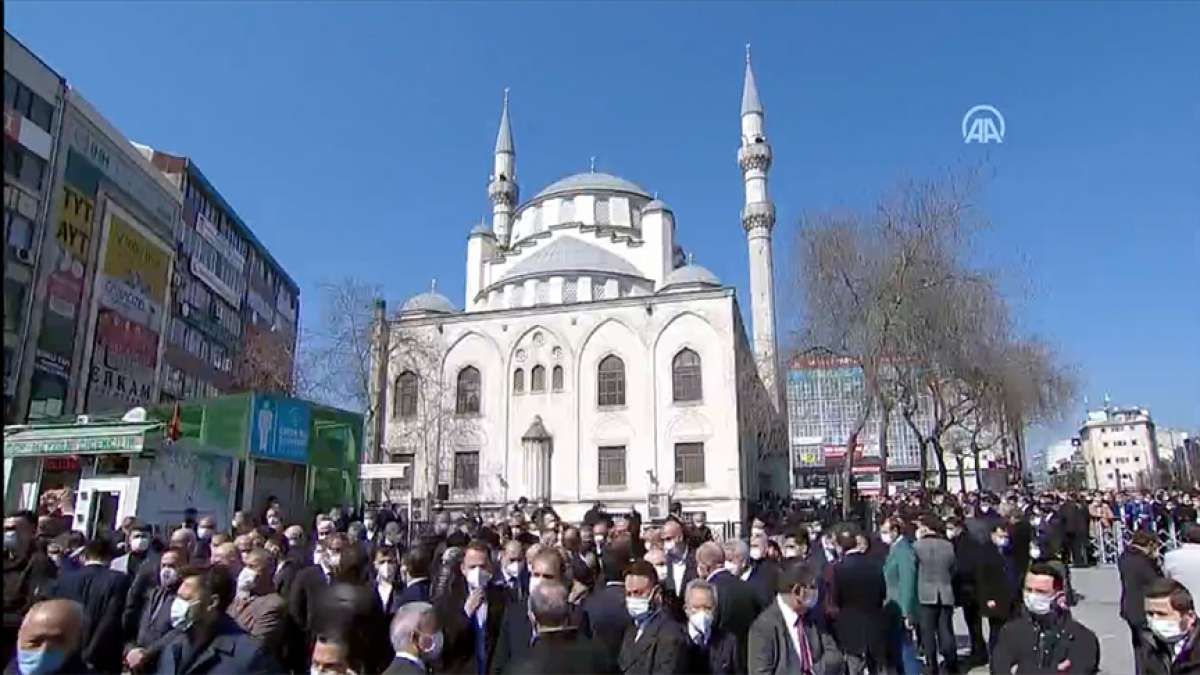 İçişleri Bakanı Soylu'nun annesi Servet Soylu son yolculuğuna uğurlanıyor