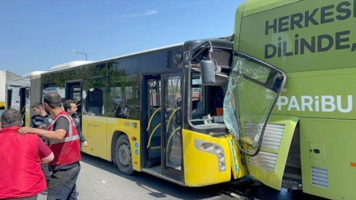 İETT otobüsünün sebep olduğu zincirleme kazanın görüntüleri yayınlandı